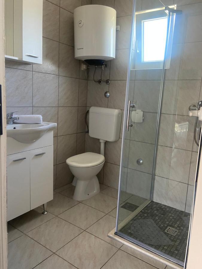 Vacation House Radosic Radosic  Extérieur photo
