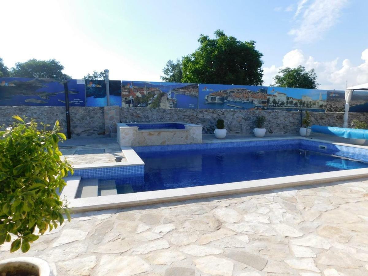Vacation House Radosic Radosic  Extérieur photo