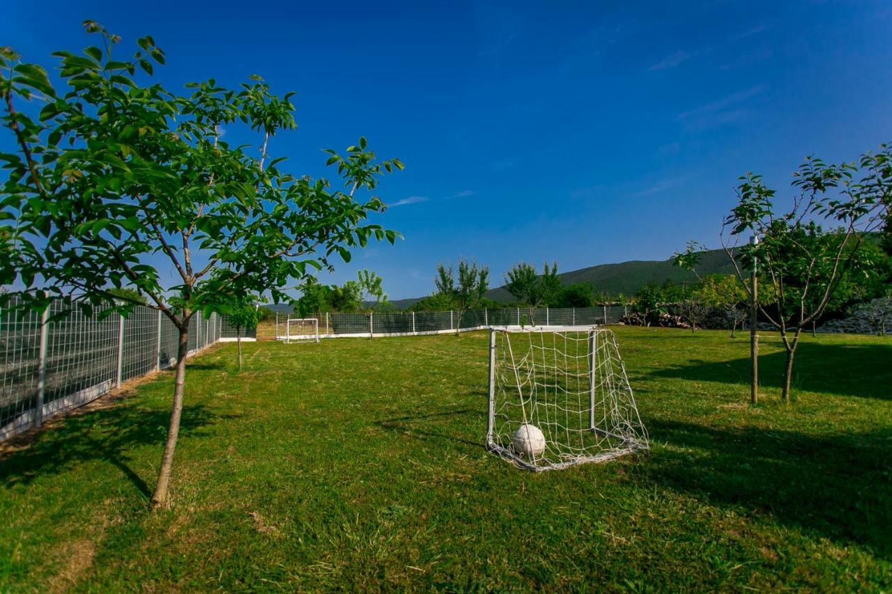 Vacation House Radosic Radosic  Extérieur photo